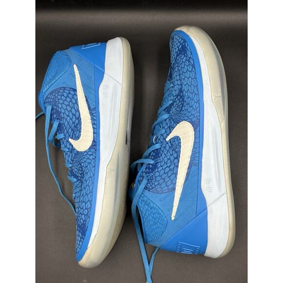 Size 13 - Kobe A.D. Mid Demar Derozan PE - Only Worn Once Indoor Shoot Around main image 9